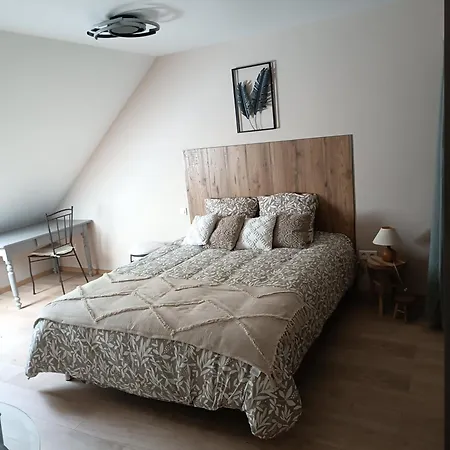 Holiday home Domaine Des Etangs Du Bois De L'abbaye Rejet-de-Beaulieu